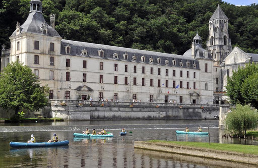 Vvf Perigord Sorges-En-Perigord Hotel Luaran gambar