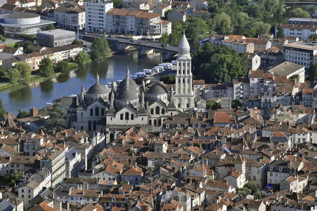 Vvf Perigord Sorges-En-Perigord Hotel Luaran gambar